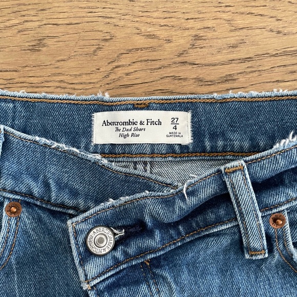 Abercrombie and Fitch Jean Shorts - Picture 2 of 3